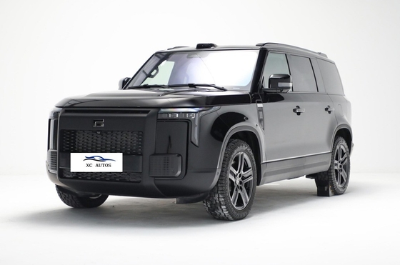 SUV di medie dimensioni con doppio motore 4WD Veicolo elettrico 4 cilindri e cambio a velocità singola