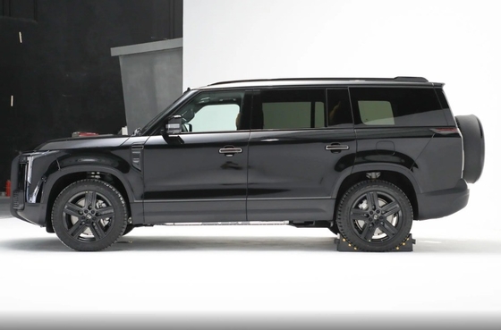 SUV di medie dimensioni con doppio motore 4WD Veicolo elettrico 4 cilindri e cambio a velocità singola