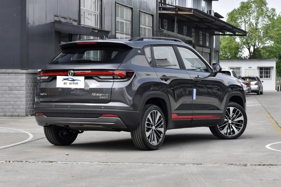 Changan CS 35 PLUS SUV compatto a 5 porte a 5 posti con volante multifunzione