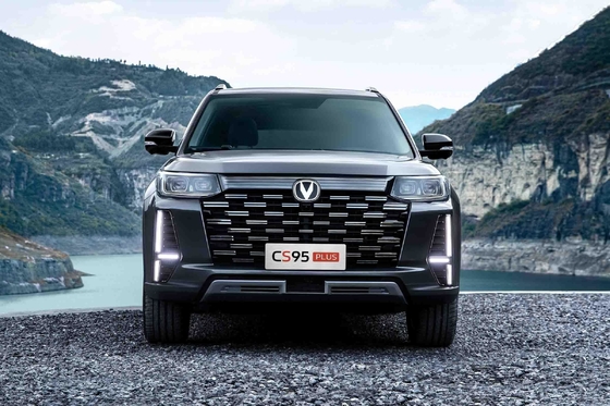 Auto usate a prezzi accessibili Changan CS95 SUV a benzina con sedili in pelle 5 porte 5 posti