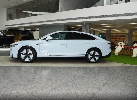 Touch Screen e Front 4 Rear 2 Radar Voyah Zhuiguang Electric Car 2023ver.