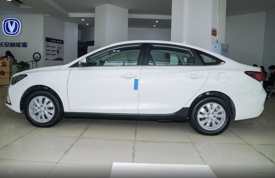 2024 Chongqing Made In Eado EV460 Zhixing versione taxi Fosfato di ferro di litio 205/60 R16