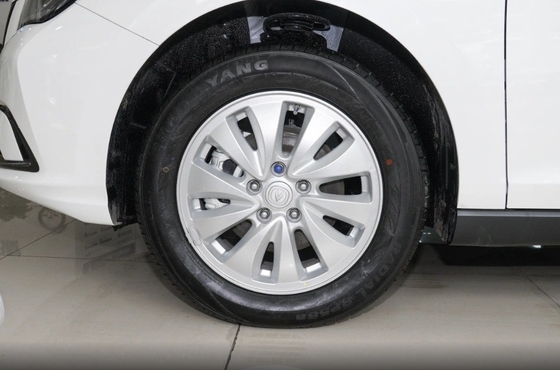 2024 Chongqing Made In Eado EV460 Zhixing versione taxi Fosfato di ferro di litio 205/60 R16