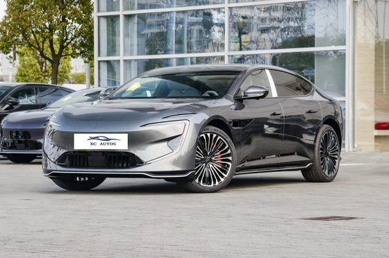Struttura del corpo 4 porte 5 posti Avatr 12 EV 2024 650 Triple Laser 4WD Performance Edition
