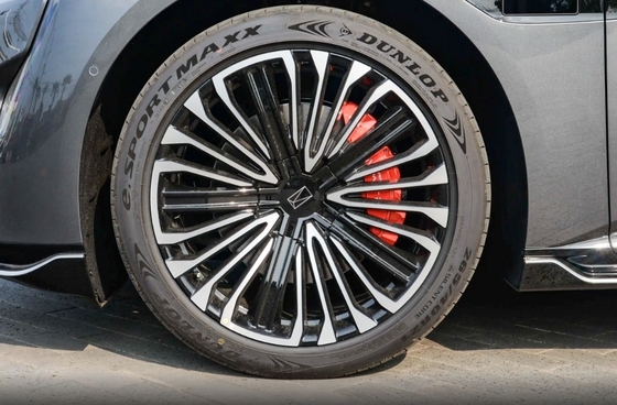 Struttura del corpo 4 porte 5 posti Avatr 12 EV 2024 650 Triple Laser 4WD Performance Edition
