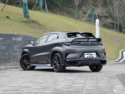 Changan Uni-T 1.5T 2.0T 188HP 138KW 300NM SUV compatto a gas / benzina con tetto panoramico