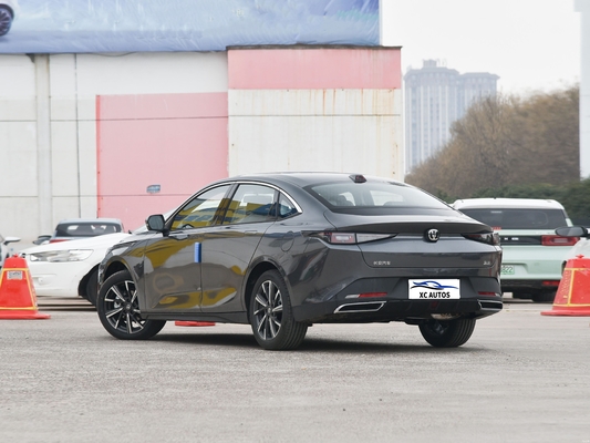 Changan Yida 2023 1.5T GDI Navigazione automatica Compatta 4 porte 5 posti Auto confortevole