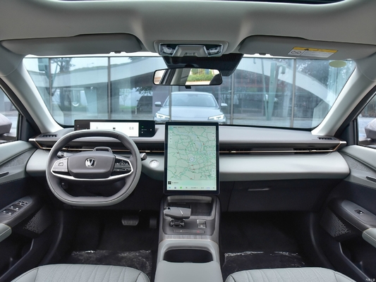 2023 Changan Yida Gdi Dct Flagship Modello 5 Sedate Sedan con motore 1.5T e fotocamera a LED