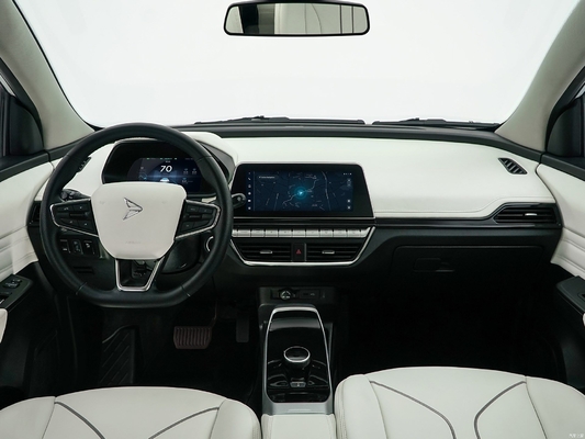 Xinte 2020 Qi Neng GEV 1 Euro VI 305KM 5 porte quattro posti con ricarica rapida