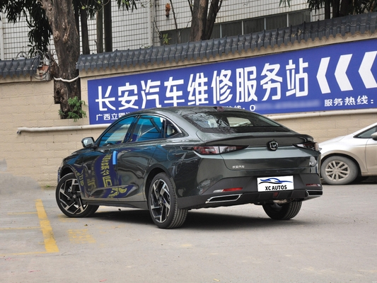 Changan Yida Sport Car 2023 AWD Auto usata a benzina con volante multifunzione