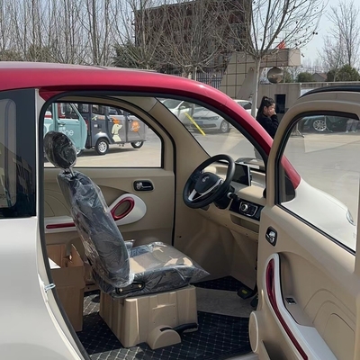 Auto elettrica a quattro porte e quattro posti Mini auto elettrica per adulti con velocità massima 60-120 km/h chilometraggio 50 km