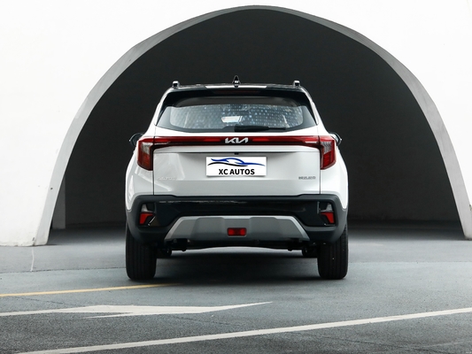 2022 Kia Seltos 2023 5 sedili SUV a benzina Seltos Accessori con 4385x1800x1650MM Dimensione