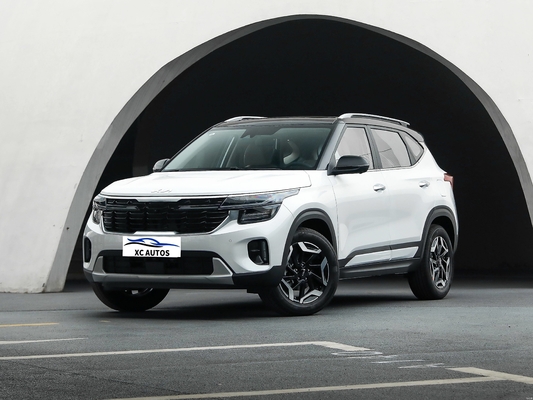 2022 Kia Seltos 2023 5 sedili SUV a benzina Seltos Accessori con 4385x1800x1650MM Dimensione