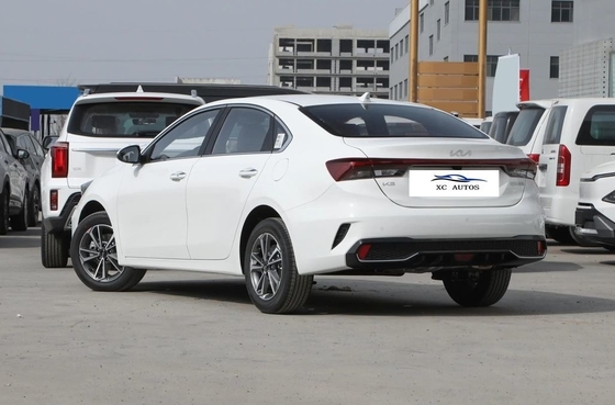 KIA K3 2015 Accessori per auto convenienti con regolazione del sedile del co-pilota elettrico