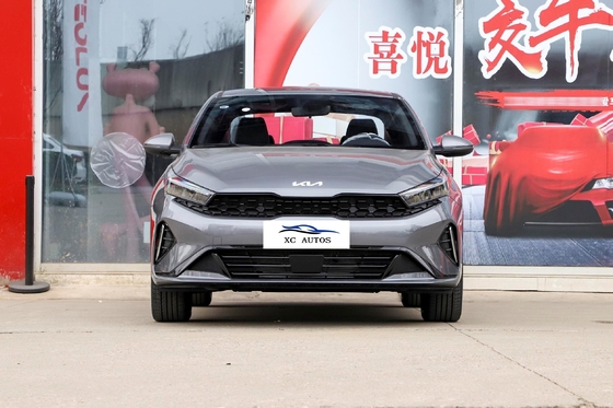 2024 Importazione KIA K3 Sedan Auto 360° Camera posteriore Alta velocità Gas e sedile in pelle Materiale