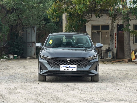 Camera posteriore a 360° equipaggiata Changan 2023 Reaton Plus 1.5t Compact Sedan Dct Auto a benzina
