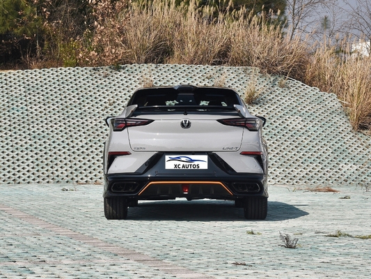 Changan Uni-t 1.5t Fwd Auto a benzina con potenza massima di 100-150PS e 6 radar