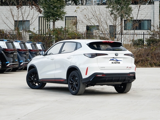 2024 Changan X5 Plus 1.5t Dct Le Xiang Lancio del modello con volante multifunzione
