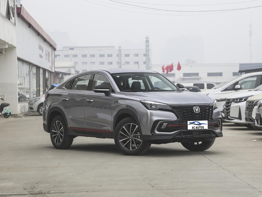 Auto a benzina Veicolo a gas 1.5T 2WD 5 posti SUV Changan CS85 Coupe Fast Shipping Far Light LED