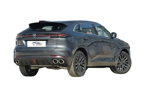 2023 Changan UNI-K Hybrid SUV Luxe Modello con tetto panoramico e manuale della benzina