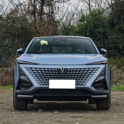 Changan 2023 UNI-K berlina con potenza massima di 150-200PS e davanti 4 posteriore 4 radar