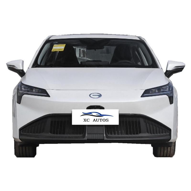 4 porte 5 posti AION Auto usata Auto elettrica con sterzo sinistro e tetto a copertura