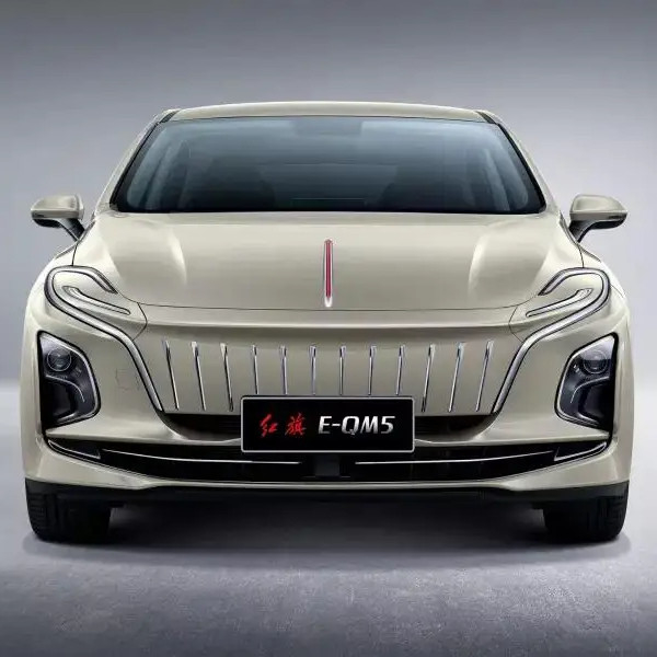HONGQI E-QM5 Plus Electric Car 620km Long Range Sedan con L*W*H mm 4988*1875*1470mm