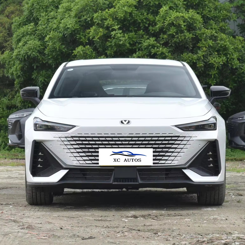 Changan UNI V iDD 1.5t ibrido La combinazione perfetta di efficienza e prestazioni