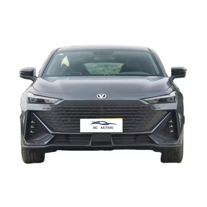 CHANGAN UNI-V ver. Auto compatta 1.5T 188 CV L4 5 porte, 5 posti, berlina, 7 marce, doppia frizione DCT