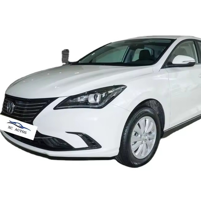 2024 Chongqing Made In Eado EV460 Zhixing versione taxi Fosfato di ferro di litio 205/60 R16