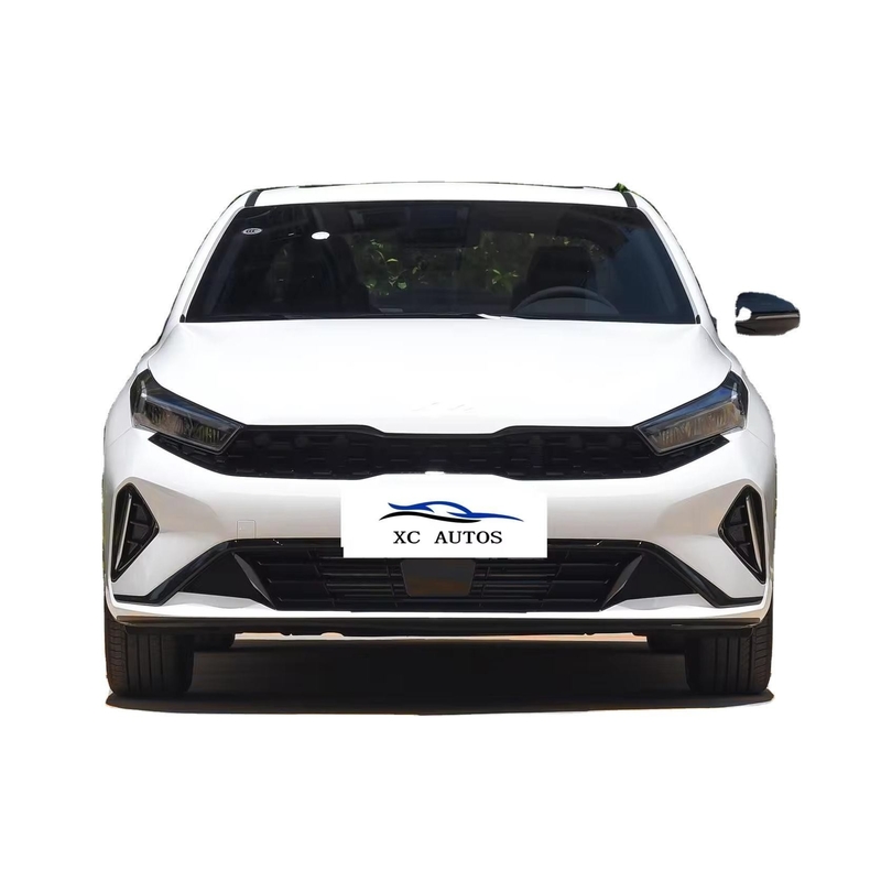 Potenza massima Ps 150-200Ps KIA elettrico K3 2024 berlina motore a due ruote a copertura Motore a benzina Auto usate