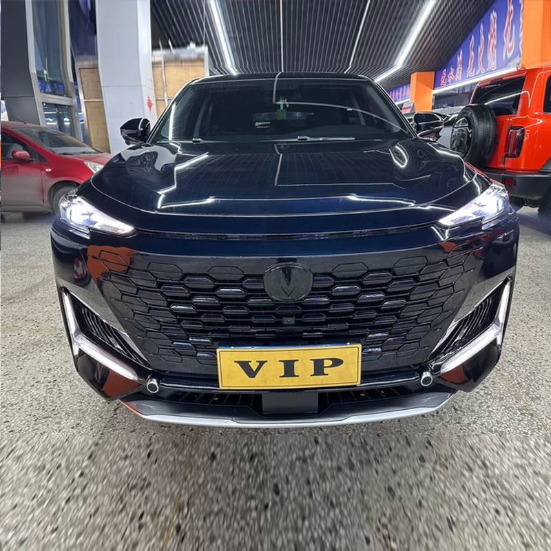 Changan UNI-K 2021 2.0T Modello eccellente Display chilometraggio 60 000 km Awd Auto a benzina Auto usata